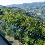 Cherry Douro Hill Resende