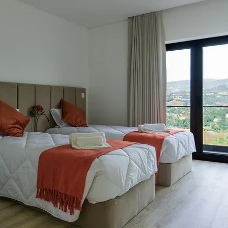 בית נופש Cherry Douro Hill רסנדה